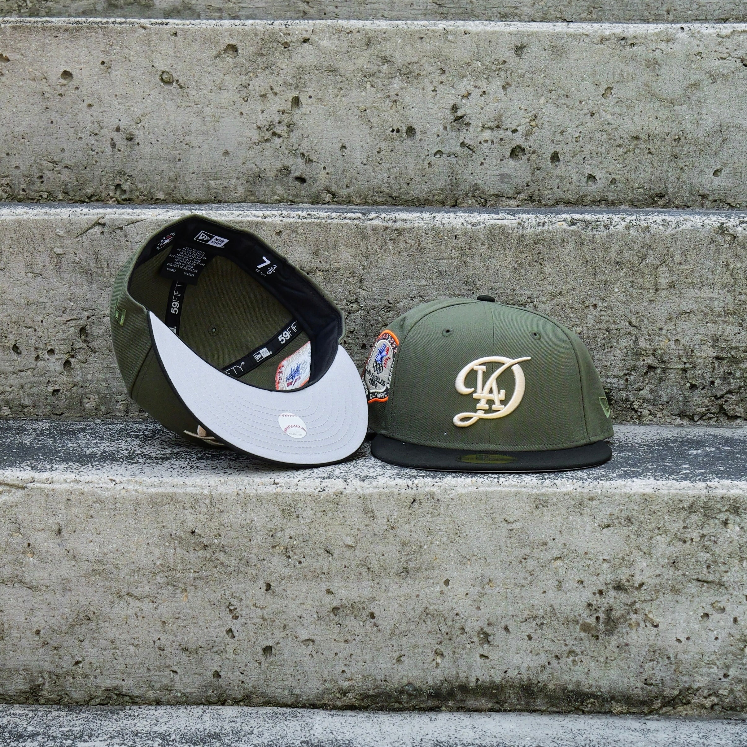 New Era Los Angeles Dodgers 1984 Olympic Stadium Side Patch Fitted - New Era