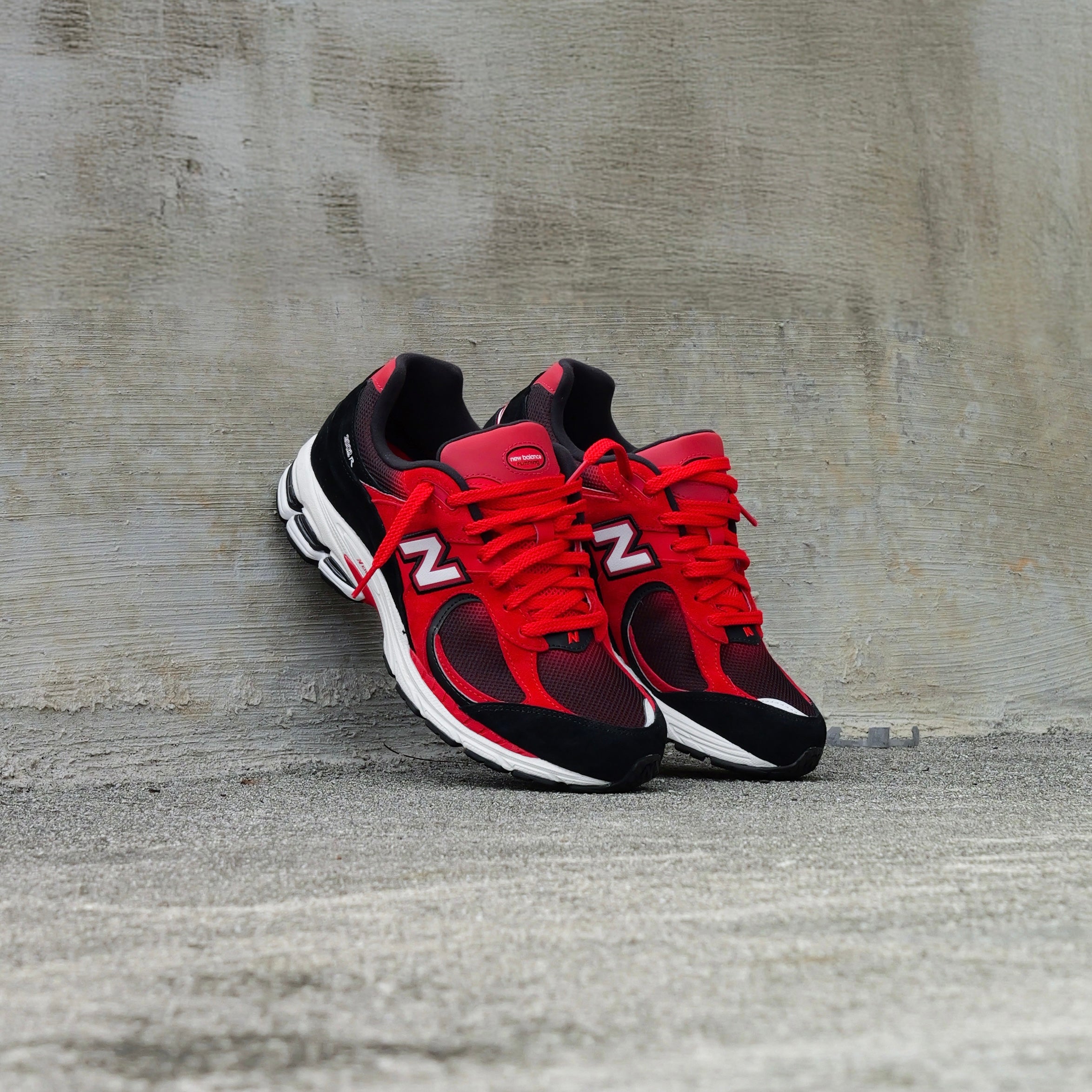 Mens New Balance 2002R (True Red/Black) - U2002RZA