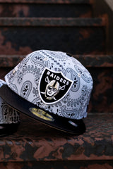 New Era Las Vegas Raiders 2020 Inaugural Season Grey UV (Grey/Black Paisley) - New Era