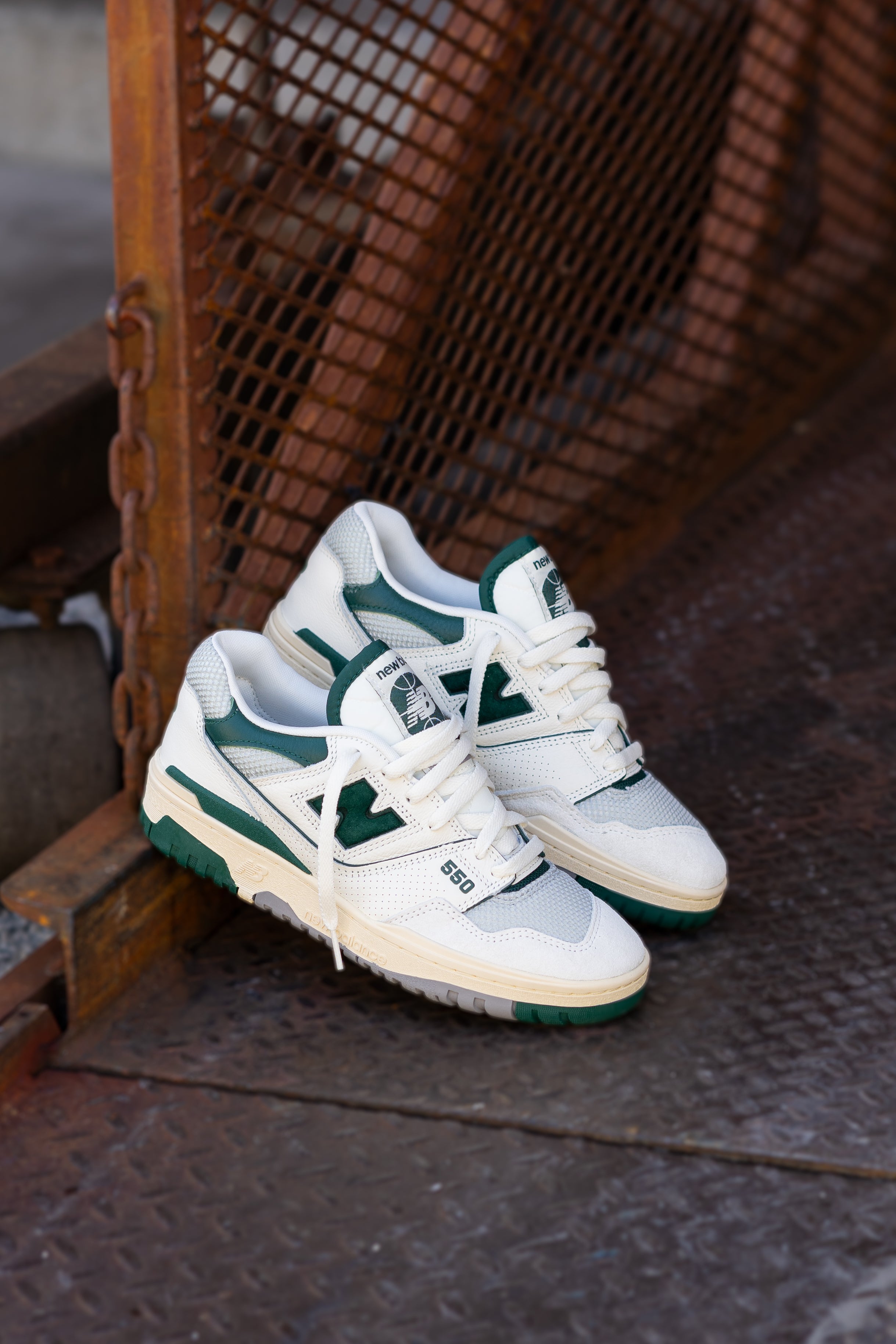 Mens New Balance 550 (White/Green) - BB550CPE - New Balance