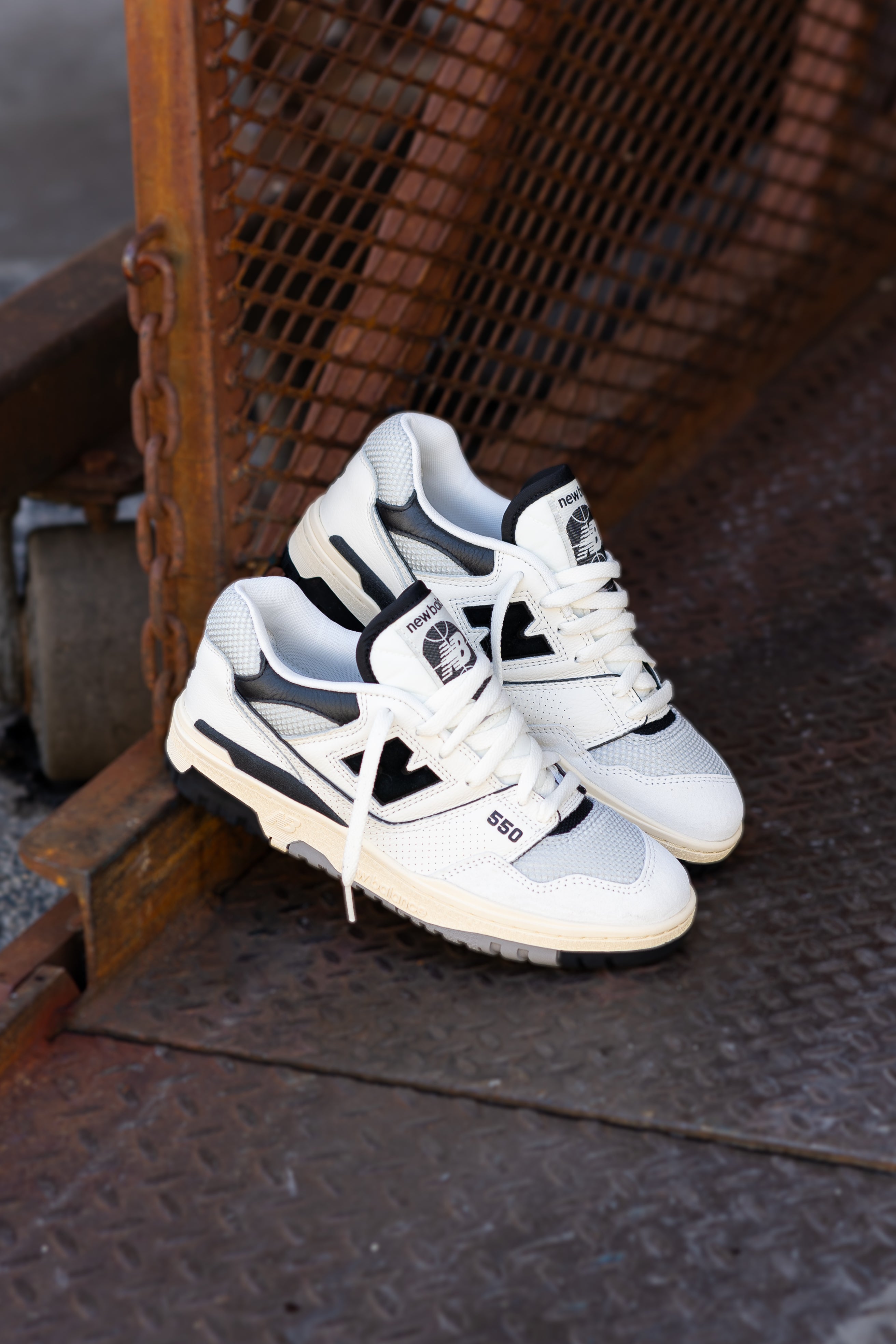 Mens New Balance 550 (White/Black) - BB550CPC - New Balance