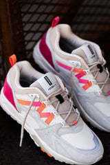 Karhu Fusion 2.0 (Foggy Dew/Hot Pink) - Karhu