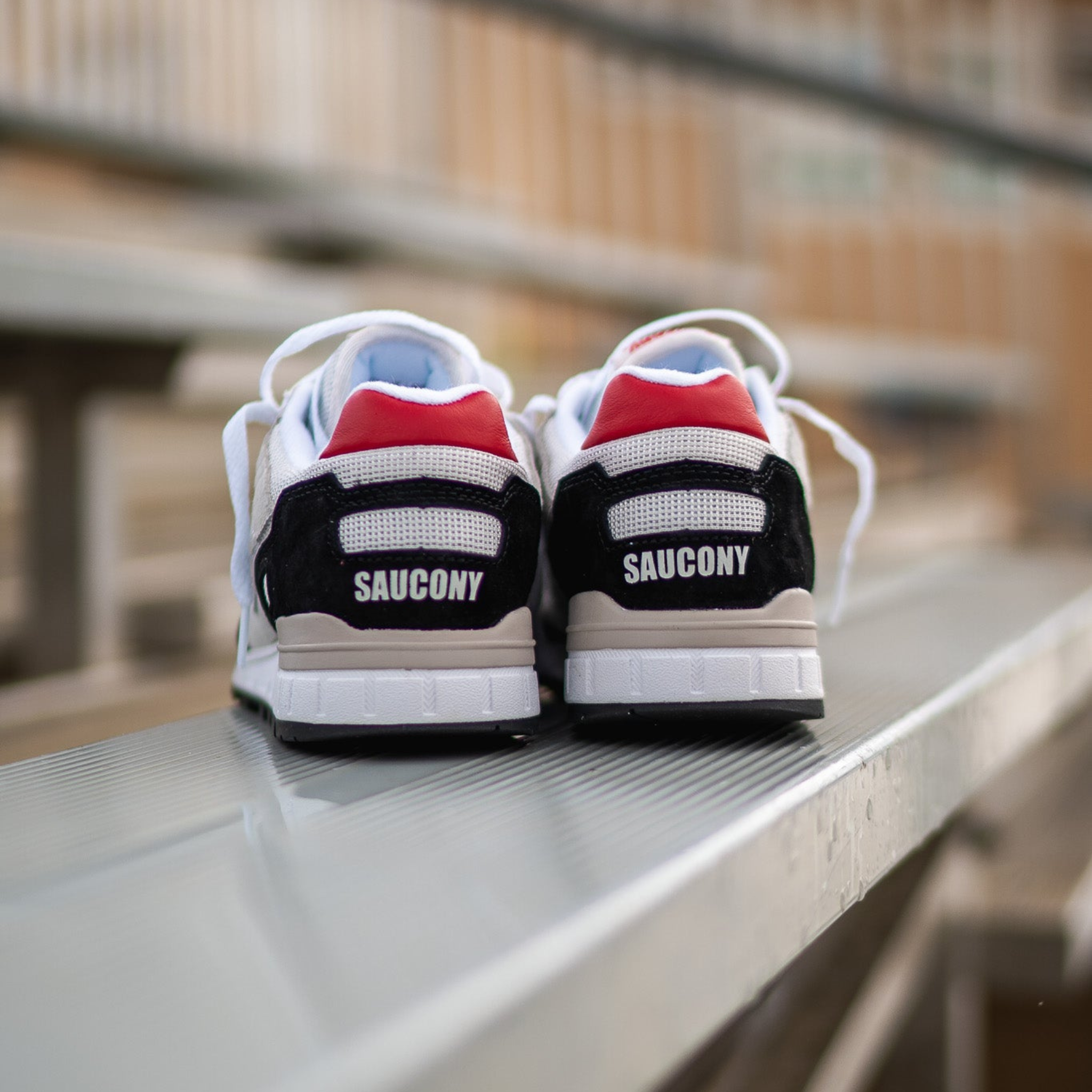 Saucony Shadow 5000 (White/Black/Red) - Saucony