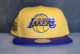 Mitchell & Ness Los Angeles Lakers Snapback (Yellow/Purple) - Mitchell & Ness