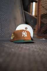 New Era New York Yankees 1996 World Series Off White UV (Peanut/Forest) - New Era